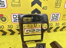 Консоль магнитофона NISSAN TERRANO 1999 682602W200 JTR50 ZD30DDTI, передний