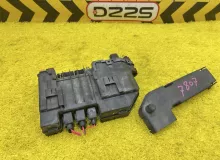Блок предохранителей Mercedes-Benz S-CLASS 2005 A2215401250 WDD221 M273E55|273961|273.961, передний