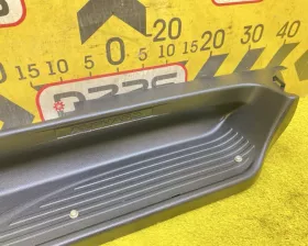 Накладка на порог Toyota