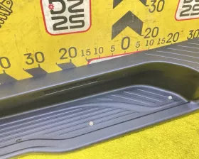 Накладка на порог Toyota