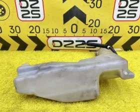 Бачок расширительный Nissan