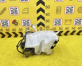 Бачок стеклоомывателя Toyota