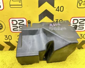 Защита бачка омывателя Toyota