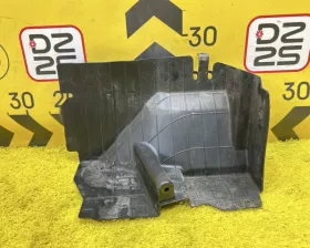 Защита бачка омывателя Toyota