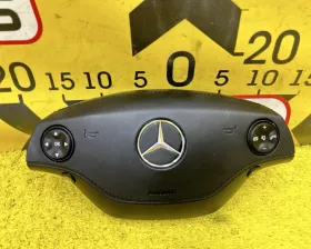 Подушка безопасности водителя Mercedes-Benz