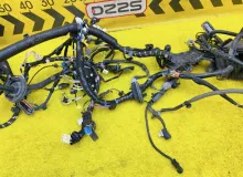 Коса под капот TOYOTA VELLFIRE 2015 8211158600 AGH35W 2ARFE, передняя