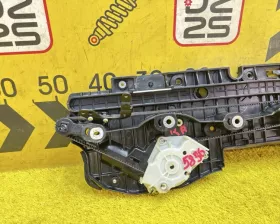 Доводчик двери Toyota