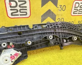Доводчик двери Toyota