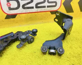 Ролик раздвижной двери Toyota