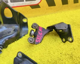 Ролик раздвижной двери Toyota