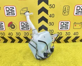 Бачок стеклоомывателя Toyota