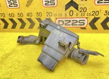 Влагоотделитель LEXUS CT200H 2012 1775137100 ZWA10 2ZRFXE, передний