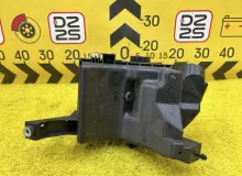 Корпус воздушного фильтра TOYOTA ESQUIRE 2015 1770037292 ZWR80G 2ZRFXE, передний