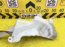 Бачок стеклоомывателя TOYOTA RAV4 2002 8531542130 ACA21W 1AZFSE, передний