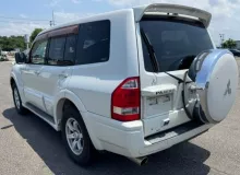 Гитара MITSUBISHI PAJERO 2005|Цвет W23 MR329524 V73W 6G72, передняя