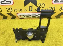 Кнопка включения подогрева сидений LEXUS CT200H 2012 8497076040 ZWA10 2ZRFXE, передняя