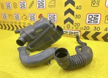Корпус воздушного фильтра TOYOTA CALDINA 2005 1770074800 ST246W 3SGTE, передний