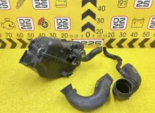 Корпус воздушного фильтра TOYOTA CALDINA 2005 1770074800 ST246W 3SGTE, передний