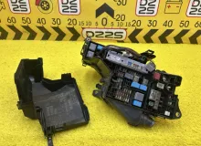 Блок предохранителей TOYOTA CROWN 2015 8266630C20 AWS210 2ARFSE, передний