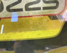 Форточка кузова Toyota