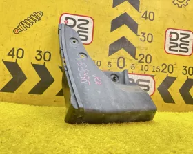 Подкрылок Toyota