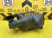 Корпус воздушного фильтра TOYOTA COROLLA FIELDER 2013 1770021200 NKE165G 1NZFXE, передний