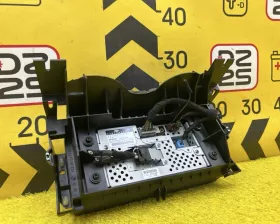 Магнитофон Land Rover