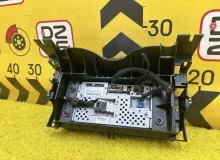 Магнитофон Land Rover RANGE ROVER 2005 YIK500061 L322 448PN, передний