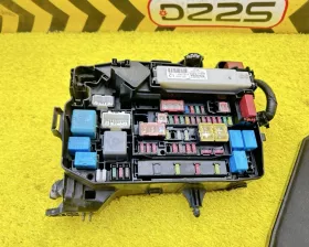 Блок предохранителей Toyota