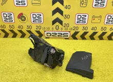 Блок предохранителей LEXUS CT200H 2012 8274176010 ZWA10 2ZRFXE, передний