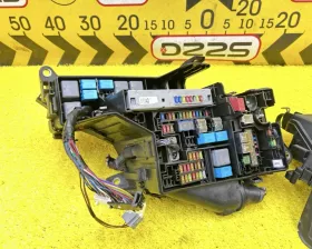 Блок предохранителей Toyota