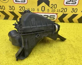 Корпус воздушного фильтра Toyota