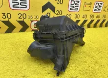 Корпус воздушного фильтра LEXUS CT200H 2012 1770037292 ZWA10 2ZRFXE, передний
