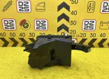 Корпус воздушного фильтра LEXUS CT200H 2012 1770037292 ZWA10 2ZRFXE, передний