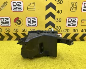 Корпус воздушного фильтра Toyota