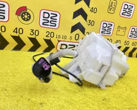 Бачок стеклоомывателя Toyota