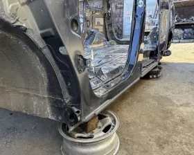 Порог кузова Toyota