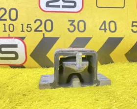 Подушка коробки передач Nissan