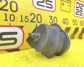 Подушка двигателя Nissan