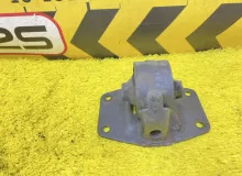 Подушка коробки передач TOYOTA HIACE 1998 1230354041 KZH106W 1KZTE, передняя