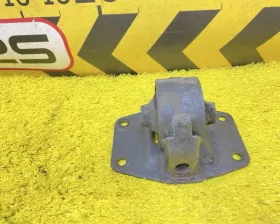 Подушка коробки передач Toyota