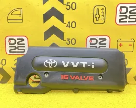 Пластиковая крышка на двс Toyota