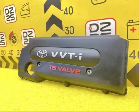 Пластиковая крышка на двс Toyota