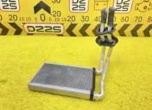 Радиатор печки TOYOTA ESQUIRE 2015 8710728320 ZWR80G 2ZRFXE, передний