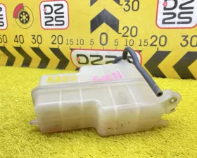 Бачок расширительный Toyota