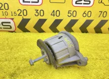 Подушка двигателя Mercedes-Benz E-CLASS 2013 A2042404317 WDD212 M276DE35, передняя правая