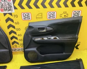 Обшивка дверей TOYOTA