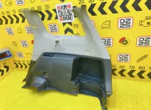 Обшивка багажника TOYOTA WISH 2012 6473068040 ZGE25W 2ZRFAE, задняя правая