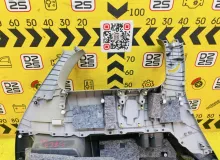 Обшивка багажника TOYOTA WISH 2012 6473068040 ZGE25W 2ZRFAE, задняя правая