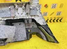 Обшивка багажника TOYOTA WISH 2012 6473068040 ZGE25W 2ZRFAE, задняя правая